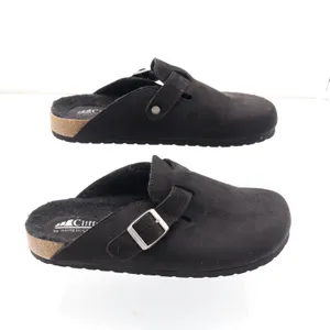 Cliffs by White Mountain Black Faux Suede Faux Fur Lined Buckle Clogs Women 8.5 thumbnail 2