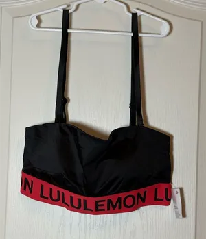 Lululemon Satin Shine Logo Train Bra Light Support, A/B Cup. Color Black/Red thumbnail 1