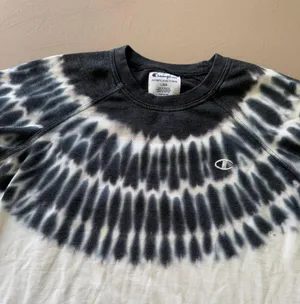 Champion Tie Dye Sweatshirt thumbnail 4