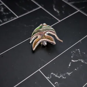 Vintage Brooch - Green & Orange Fish - Tarnished thumbnail 3