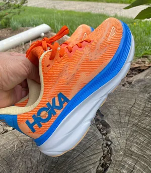 New Hoka One One Clifton 9 sneakers Running Womens shoes size 6.5 thumbnail 1