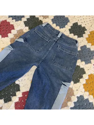 PacSun Highrise Carpenter Woman’s size 27 Denim Cargo Pants with Light Pockets thumbnail 4