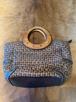 Vintage Fossil Woven Straw & Leather Handbag with Wooden Ring Handles thumbnail 3