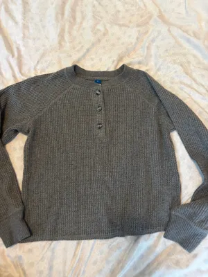 Old navy gray waffle long sleeve shirt thumbnail 4