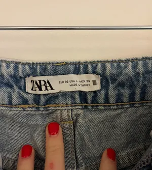 Zara High Rise Wide Leg Denim Jeans thumbnail 4