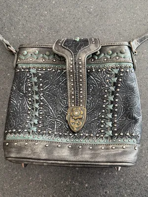 Montana West Studded Floral Tooled Western Crossbody Purse thumbnail 2