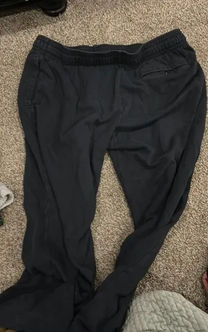 Under Armour Sweatpants XXL black thumbnail 1