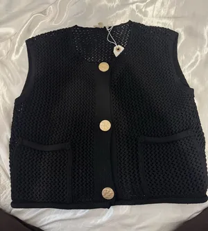 Boutique Vest Sweater Knit thumbnail 1