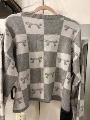 Sincerly Jules Gray & Cream Bow-Check Crewneck Sweater thumbnail 5