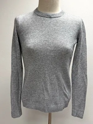 Theory Crewneck Sweater in Feather Cashmere thumbnail 6