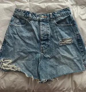 ZARA High-Rise Shorts Denim Distressed thumbnail 1