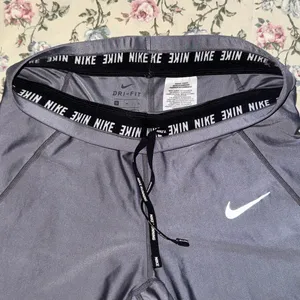 Grey Nike Dri-Fit Leggings thumbnail 3