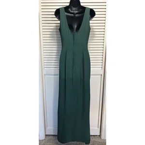 Loralie Maxi Formal Dress Sleeveless Green Strap V Neck Lined Size 6 Back‎ Zip thumbnail 4
