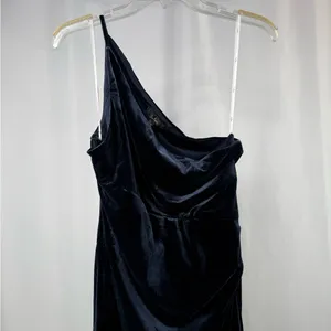 Lulus Elegant Era Velvet‎ One-Shoulder Maxi Dress in Dark Slate Blue Size Medium thumbnail 4