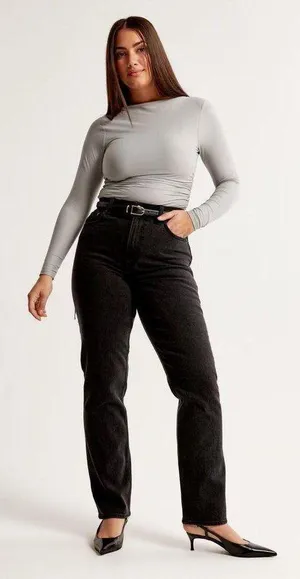 Abercrombie Curve Love Ultra High Rise 90s Straight Jeans thumbnail 3