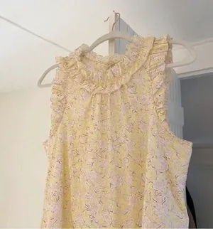 J.Crew Cotton Poplin Ruffle-Trim Top in Rose Vines Size M Retail $80 thumbnail 9