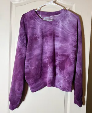 Lululemon softstream sweatshirt. M/L excellent condition. Purple Swirl thumbnail 1