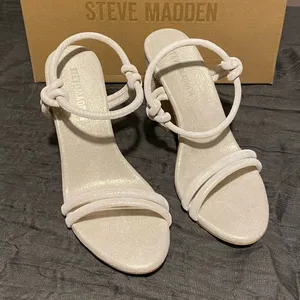 Steve Madden “Harrlow” dusty gold strappy heels open toe sandals size 6.5 suede thumbnail 2