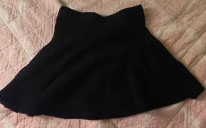 Black sweater skirt Size M thumbnail 1