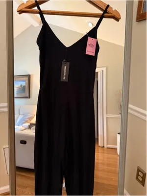 PrettyLittleThing Black Strappy Plunge Jumpsuit Size 6 thumbnail 2