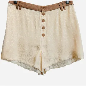 Free‎ People Claudia Ivory Satin Jacquard Shorts Boho Festival Flowy Size 8 thumbnail 1