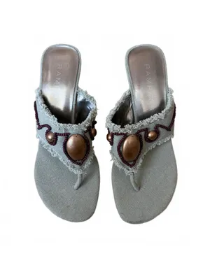 Y2K Rampage Breezy Thong Kitten Heel Sandals Embellished Vintage Women's Size 7 thumbnail 2