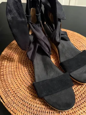 UGG‎ Trina Black Suede Espadrille Wedge Ankle Tie Sandals 1019106 thumbnail 1