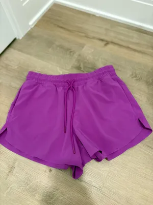 Athleta Vibrant Purple Shorts Size Medium thumbnail 2