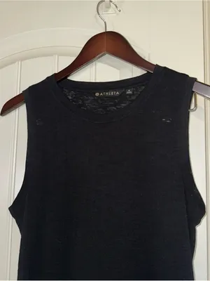 Athleta Lightweight Breezy Tank Top S thumbnail 2