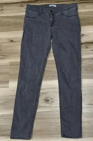 Abercrombie and Fitch Grey Skinny Jeans Women’s 6/28 thumbnail 1