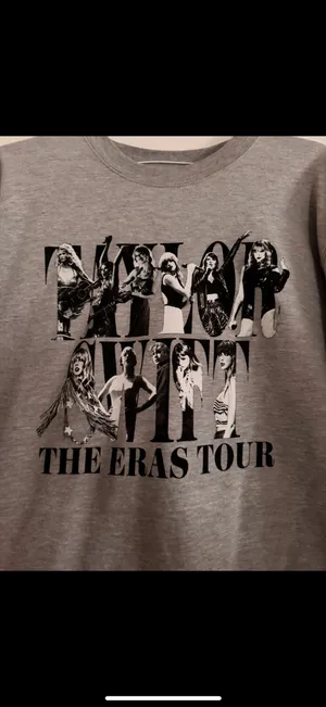Taylor Swift Crewneck thumbnail 3