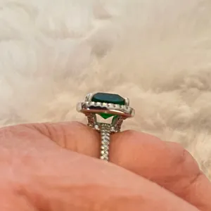 925 Sterling Silver Green CZ Halo Ring Size 10.75 Cushion Cut Emerald Green thumbnail 3