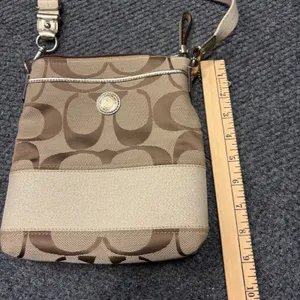 Coach Signature File Bag Khaki Gold Jacquard Canvas Crossbody Handbag F17435 thumbnail 3