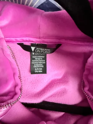Victoria's Secret set thumbnail 4
