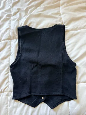 Aritzia Wilfred Vest Top Black thumbnail 2
