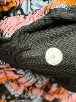 {4} Lululemon Hotty Hot Short II *Long 4" Inversion Multi / Black thumbnail 6