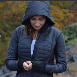 LULULEMON FIRST MILE Black Gorpcore Active Quilted Hooded Jacket Size 6 thumbnail 2