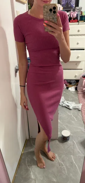 PINK - Victoria's Secret Midi dress thumbnail 1
