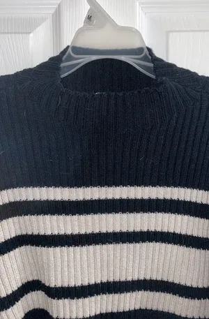 Sweater thumbnail 4