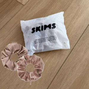 New Skims Hair Ties thumbnail 2