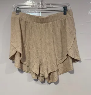 Light Beige Old Navy Sunday Sleep Ruffle Hem Women's Shorts thumbnail 1