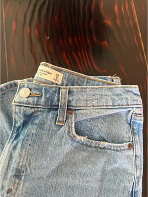 Abercrombie Jeans thumbnail 2