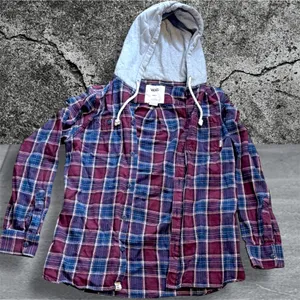Vans Blue & Maroon Plaid Hooded Shacket • Small Pre-owned In great condition! thumbnail 1