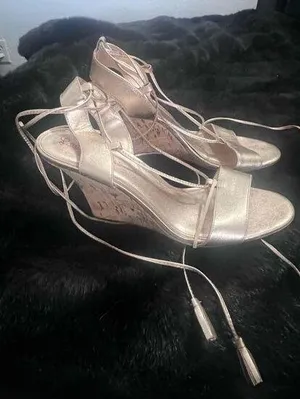 Lilly Pulitzer Gold Metallic Casey Wedge Shoe Size 9 m strappy gladiator thumbnail 1