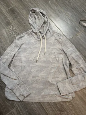 Womens Vuori Lightweight light Gray Camo longsleeve Hoodie hooded top small thumbnail 1