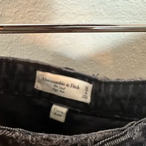 Abercrombie and Fitch The Dad High Rise Curve Love A008 thumbnail 4