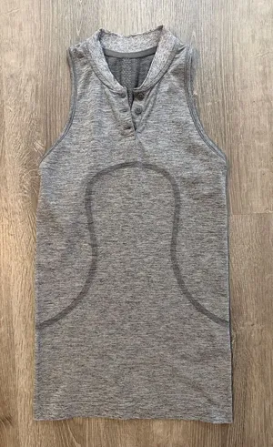 Lululemon 2 Swiftly Speed Sleeveless‎ Henley Heather Gray Workout Gym Yoga Top thumbnail 1