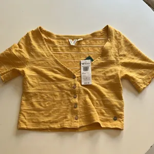 Roxy Uncomplicated Mind Button Front Stripe Tee Ochre Beachy Yarn, Small, NWT thumbnail 3