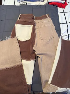 Hollister Patch Jeans thumbnail 3