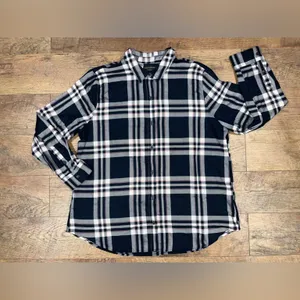 Banana Republic Boyfriend Fit Flannel Shirt thumbnail 2